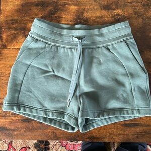 Lululemon scuba shorts